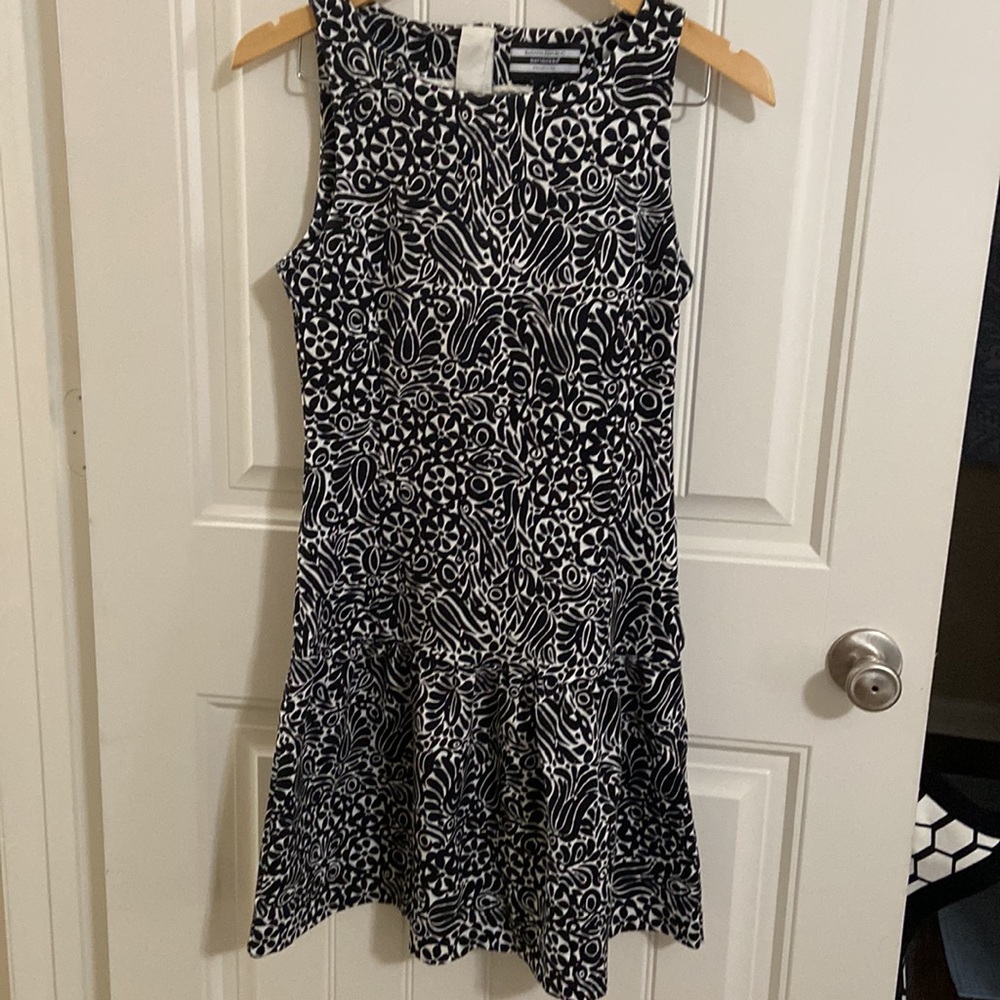 BANANA REPUBLIC SLEEVELESS DRESS